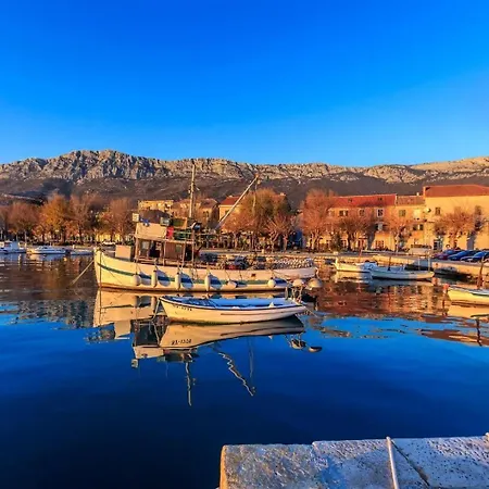 Boutique Castellum Kaštela